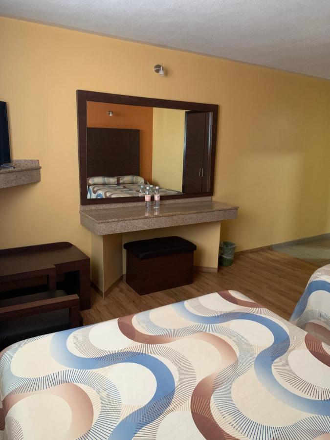 Hotel Emperador De Queretaro Каса-Бланка-ла-Коррехидора Экстерьер фото
